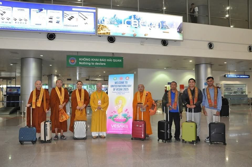  Delegasi STIAB Smaratungga Hadiri United Nations Day of Vesak 2025 di Vietnam