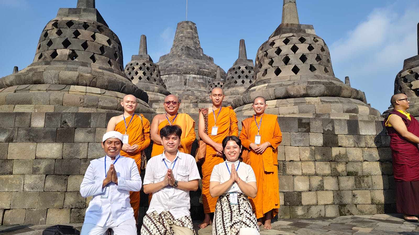 Dosen dan Mahasiswa STIAB Smaratungga Ikuti Kegiatan Trial Wisata Spiritual di Candi Borobudur