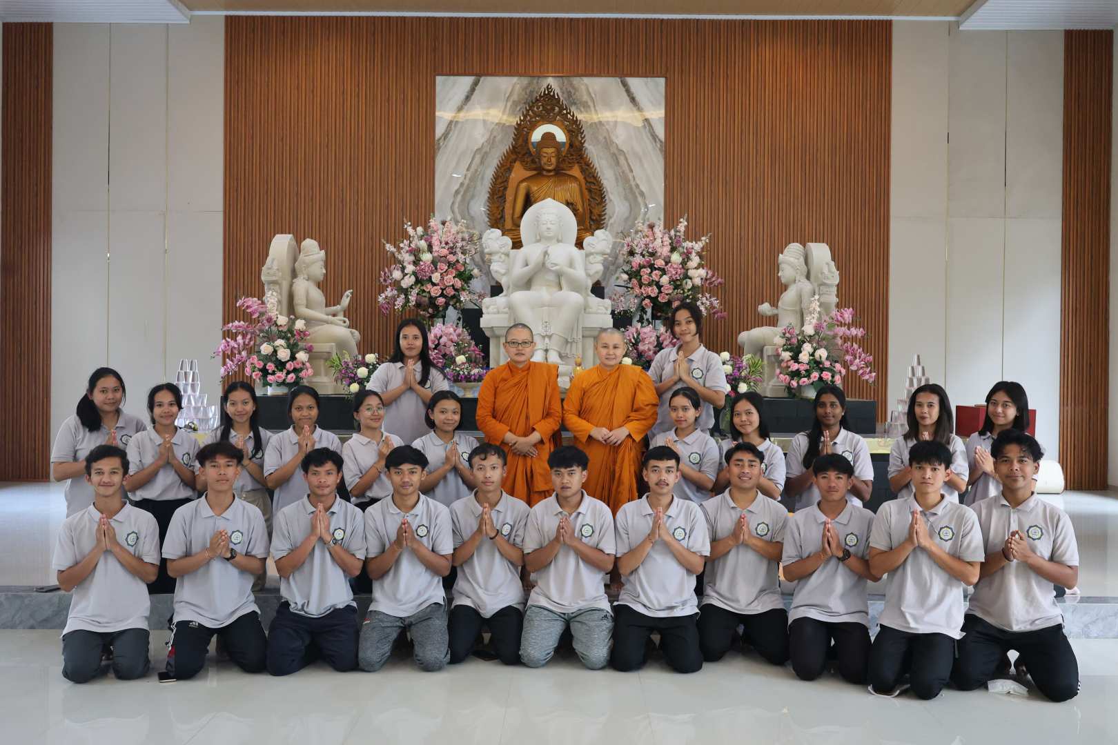 Mahasiswa PKB Semester 4 Laksanakan Praktik Mindfulness di Vihara Veluvana