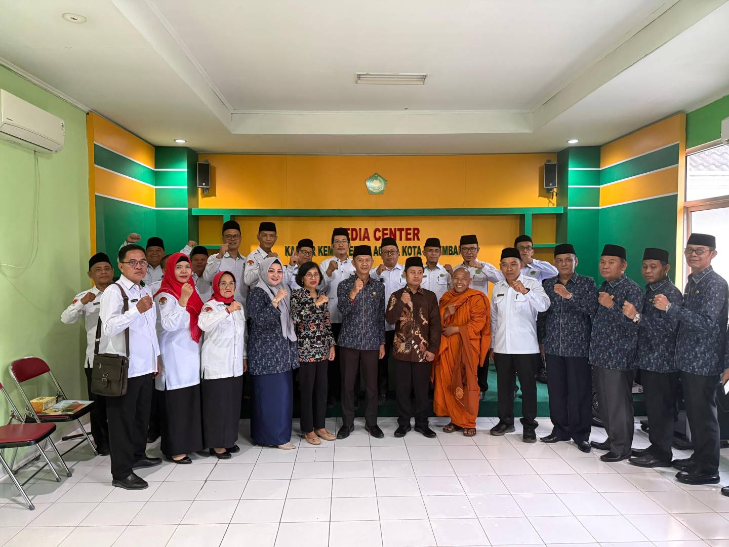 Wakil Ketua STIAB Smaratungga Hadiri Pengukuhan Pembimas Buddha di Palembang