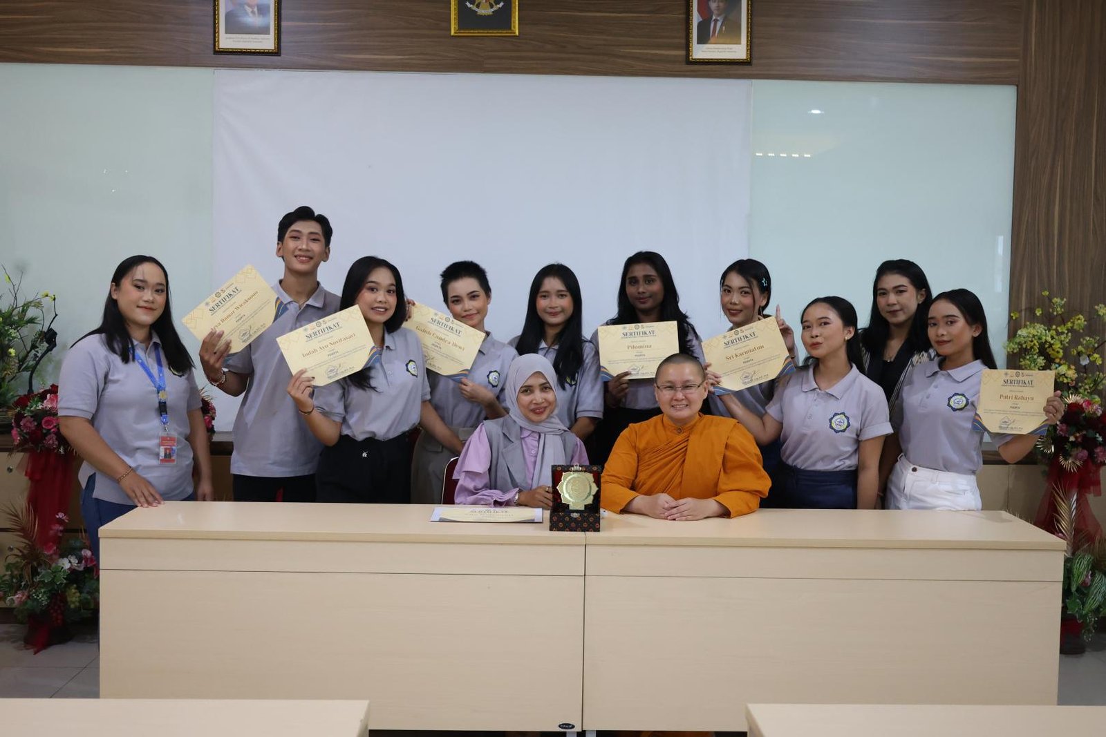STIAB Smaratungga Gelar Workshop Makeup “Jadi Makeup Artist Profesional”