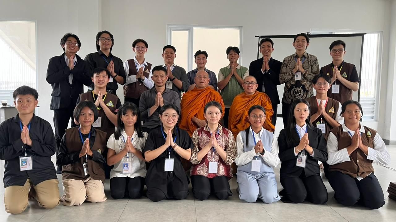 Dua Dosen STIAB Smaratungga Menjadi Juri Lomba Dharmaduta Muda pada STKN 2025 di Palembang