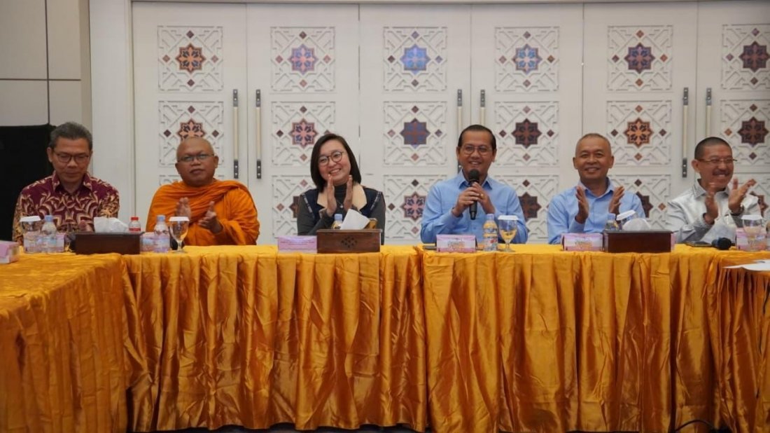 Ditjen Bimas Buddha Gelar Rapat Tindak Lanjut Pemasangan Chattra Candi Borobudur