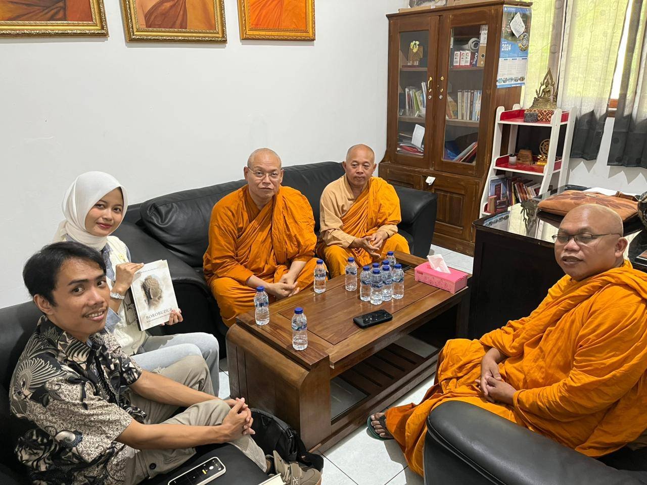 STIAB Smaratungga Sambut Kunjungan Tim HIA Chattra Candi Borobudur