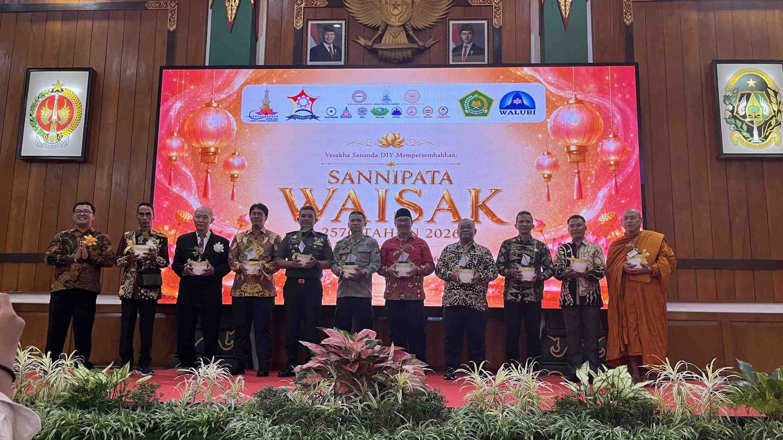 YM. Nyanasuryanadi Mahathera Ajak Umat Buddha Membangun Perdamaian Dunia Melalui Cinta Kasih pada Sannipata Waisak DIY 2026