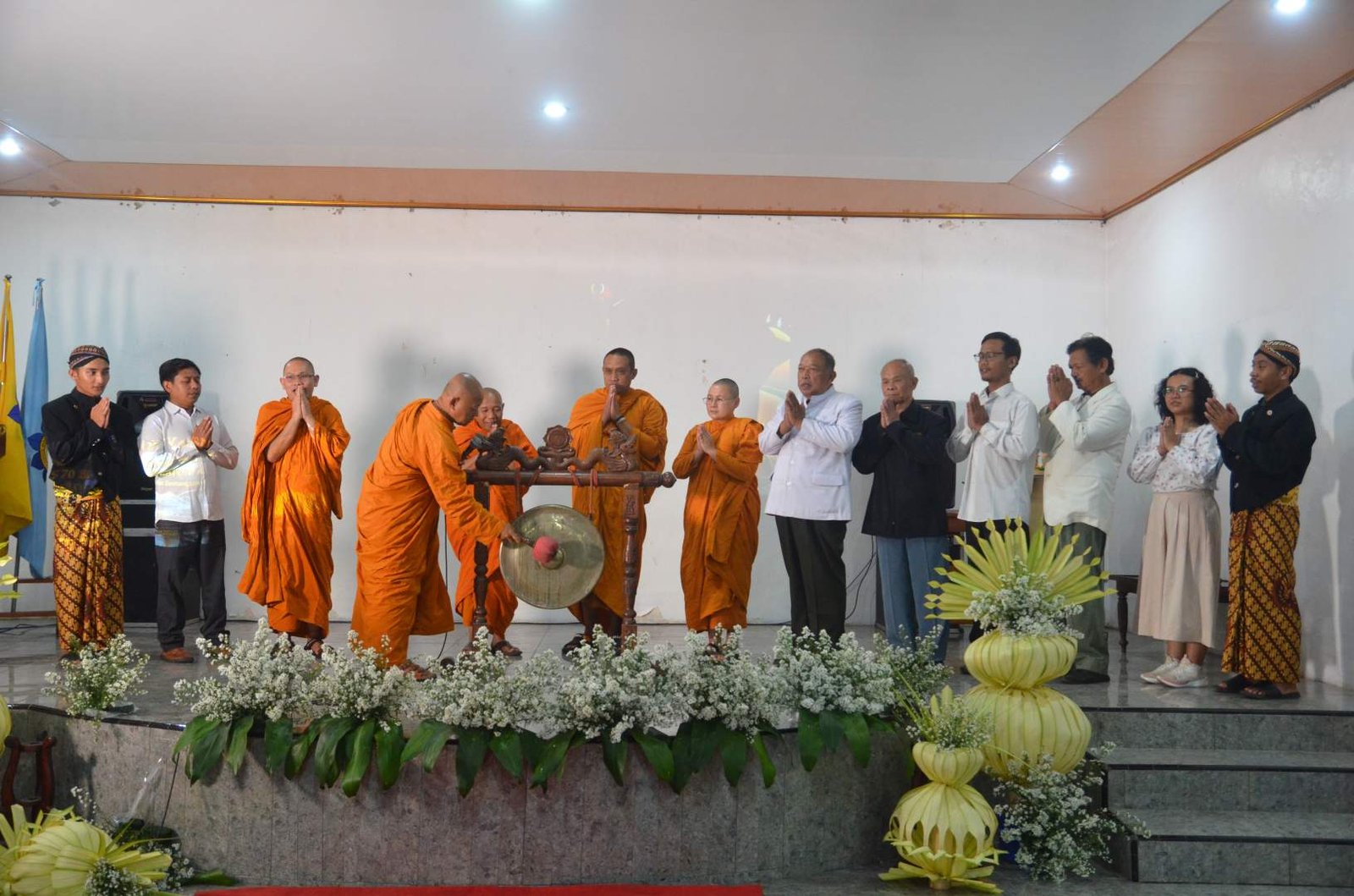 BEM STIAB Smaratungga Gelar Sannipata Waisak 2570 TB/2026 sebagai Puncak Perayaan Waisak Kampus